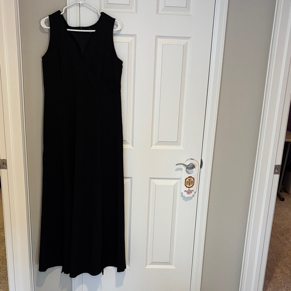 Muse Classic Black Maxi Dress